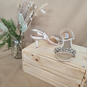 Elegant Cream Heeled Sandals